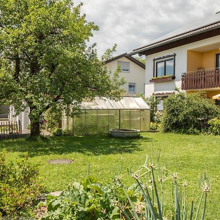 Bett Und Fruehstueck Bei Gertrud Apartment Hergensweiler Exterior photo