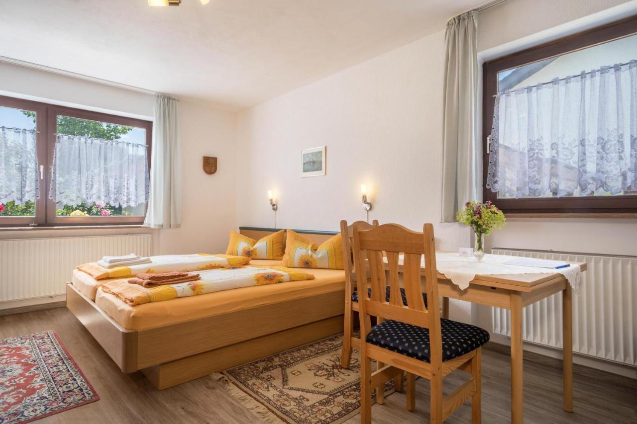 Bett Und Fruehstueck Bei Gertrud Apartment Hergensweiler Exterior photo