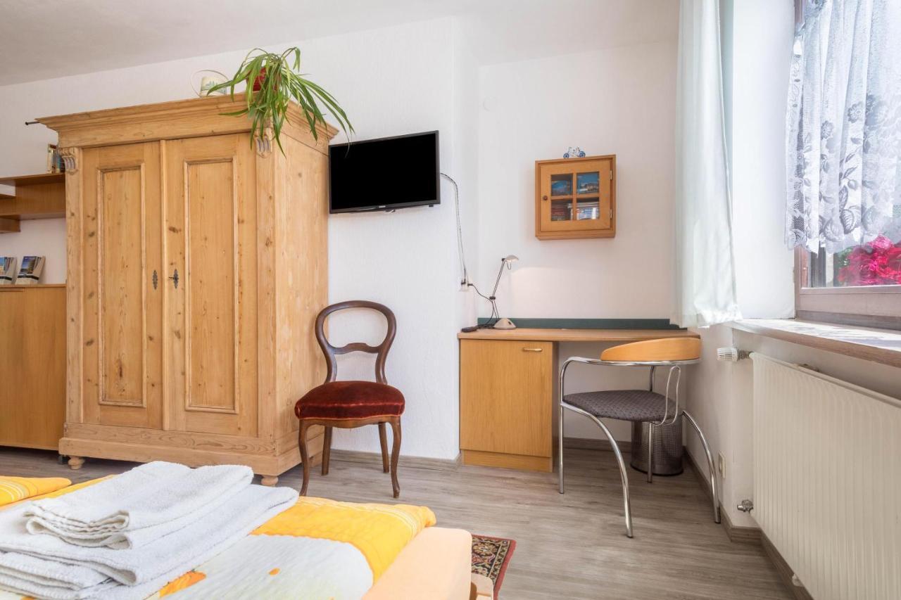 Bett Und Fruehstueck Bei Gertrud Apartment Hergensweiler Exterior photo