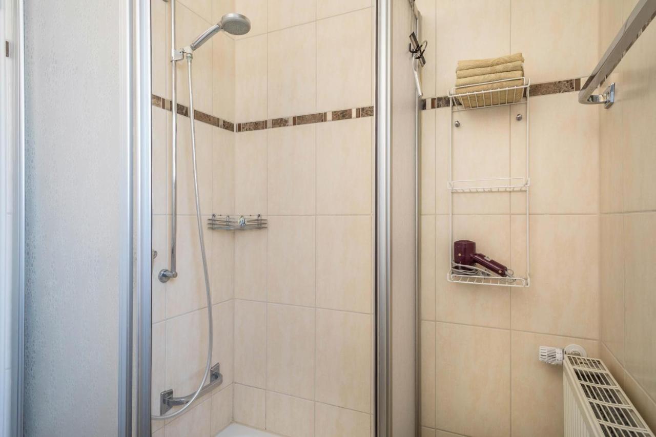 Bett Und Fruehstueck Bei Gertrud Apartment Hergensweiler Exterior photo